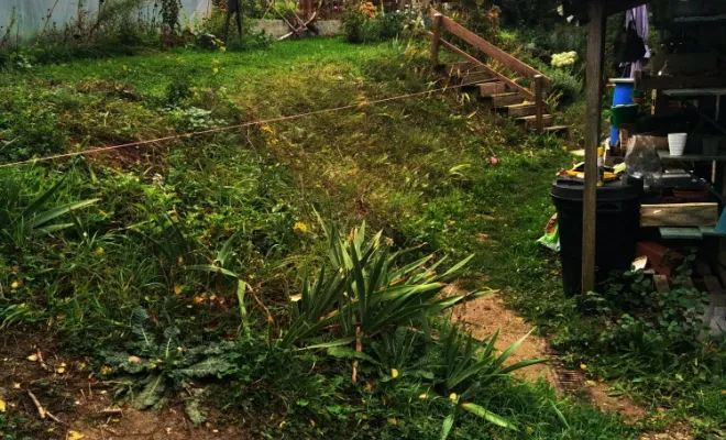 Mur de soutènement avec pose de cuve enterré pour récupération d’eau pluviale , Romans-sur-Isère, Chabert Rénov