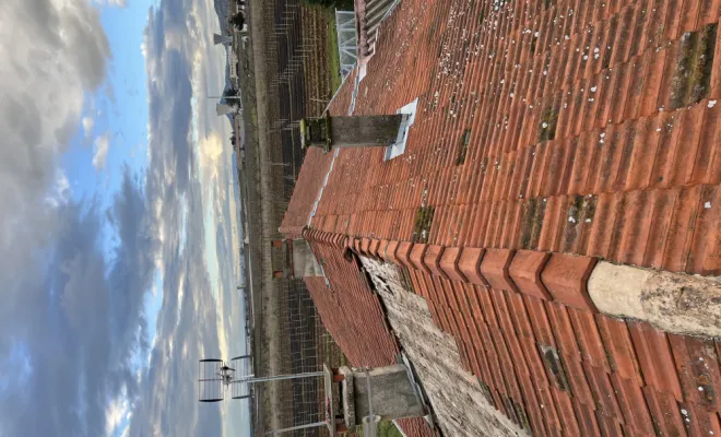 Changement de tuiles sur pont Isère , Romans-sur-Isère, Chabert Rénov