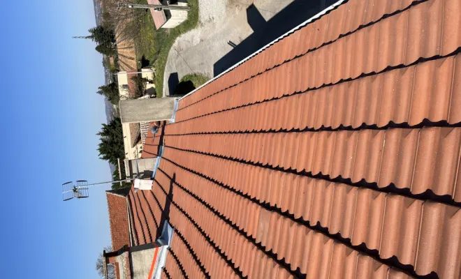 Changement de tuiles sur pont Isère , Romans-sur-Isère, Chabert Rénov